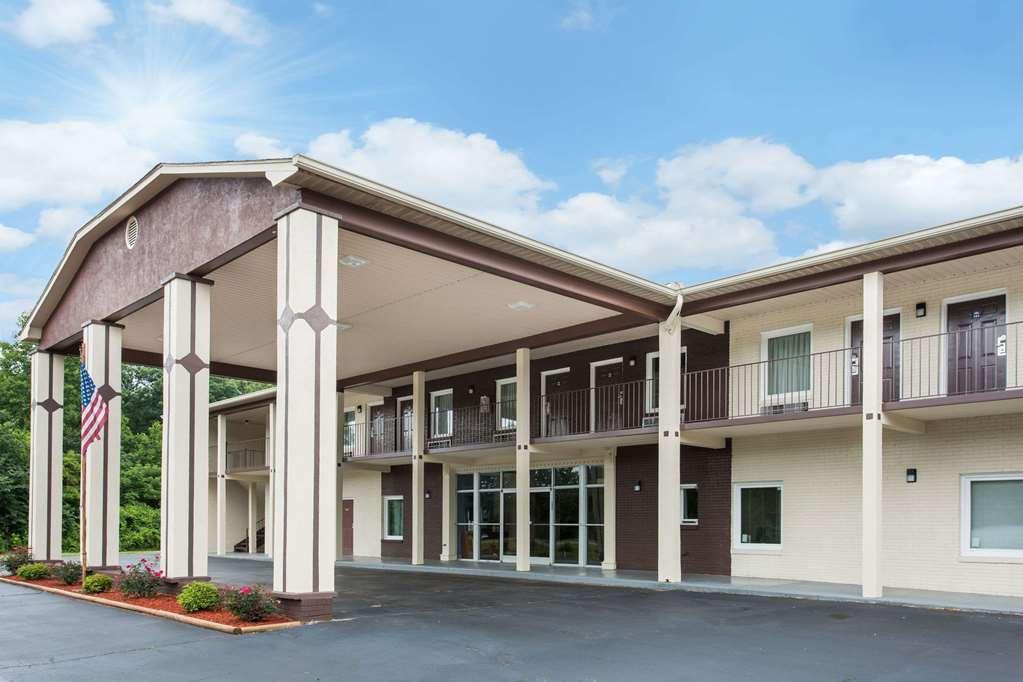 Econo Lodge Forest City Zewnętrze zdjęcie