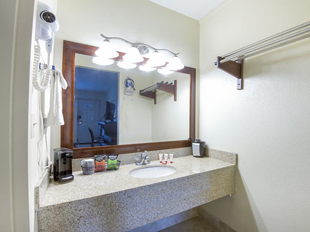 Econo Lodge Forest City Zewnętrze zdjęcie